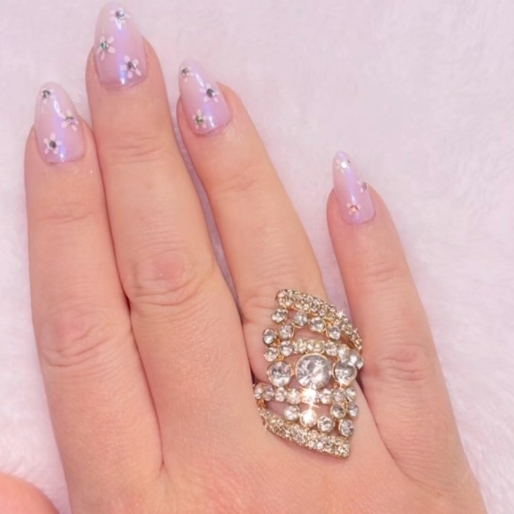 Crystal Statement Ring with Sparkling Stones- stretchy